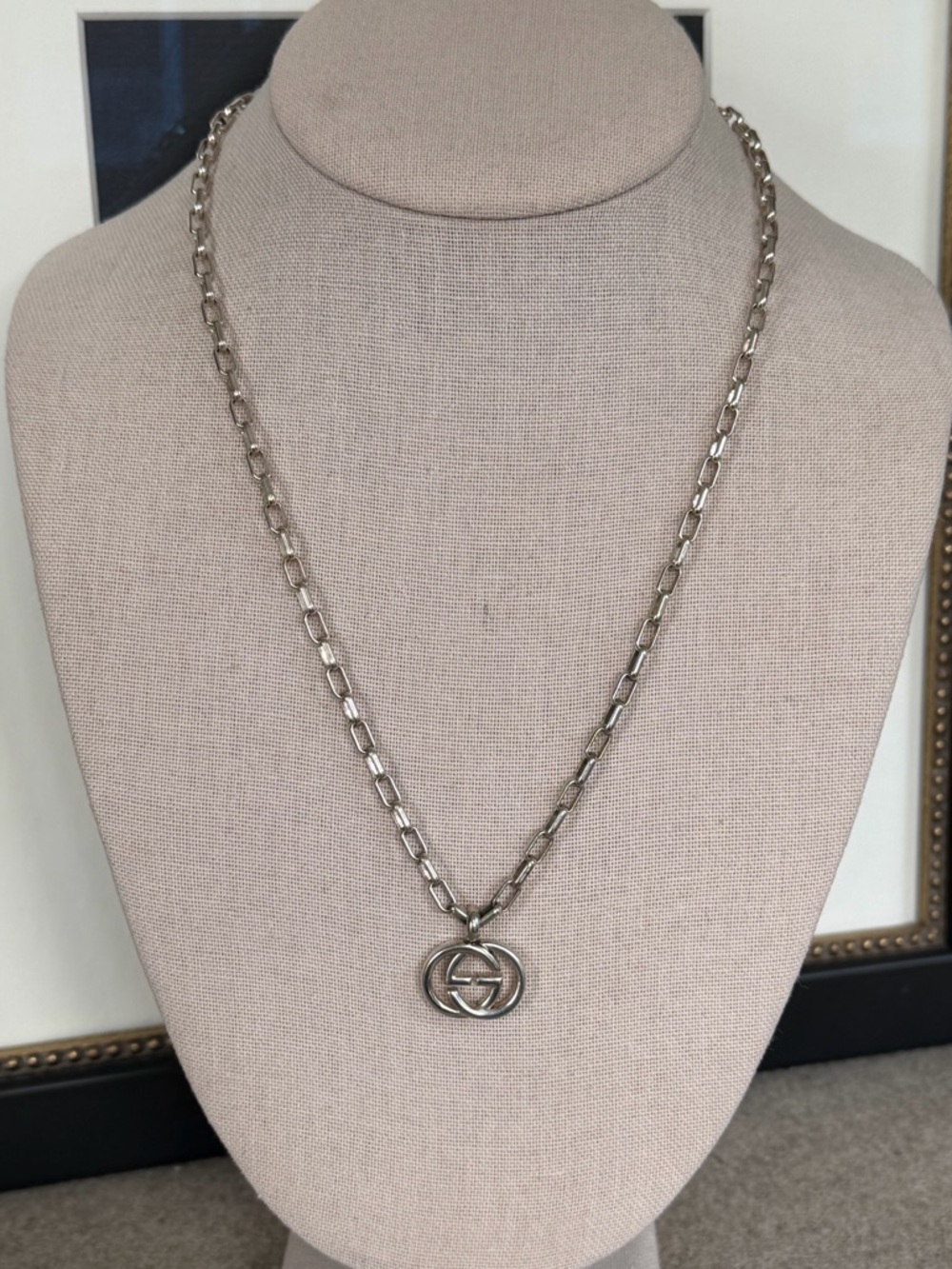 Gucci Silver Interlocking G Link Necklace